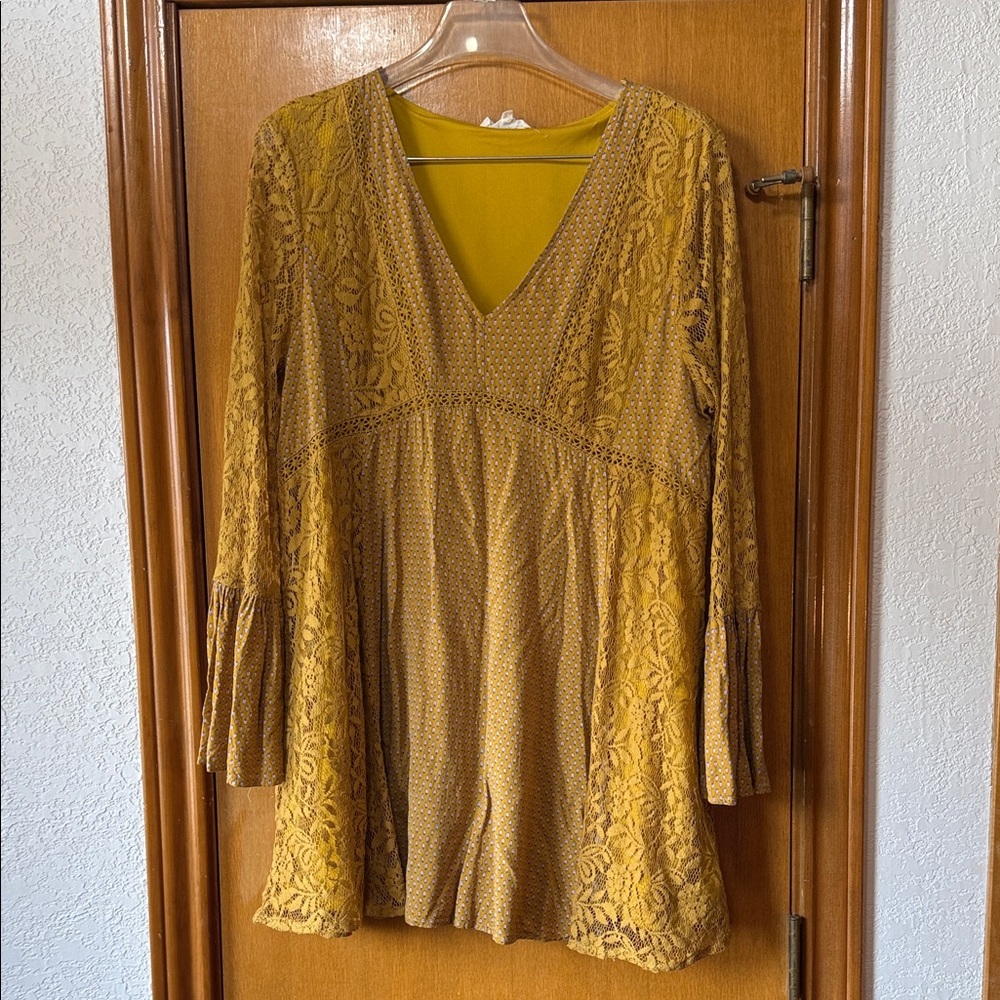 ENTRO Mustard Long Sleeve Lace Dress